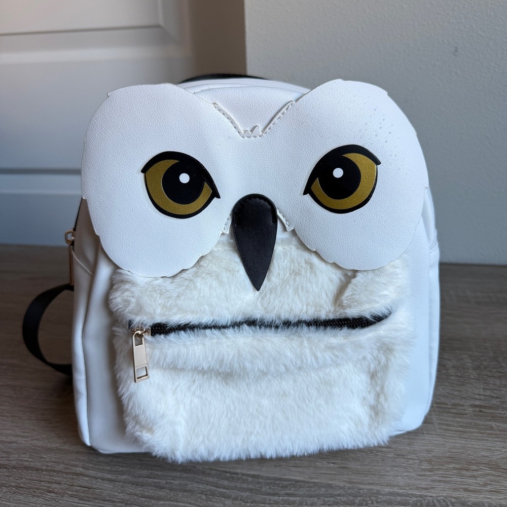 Harry Potter Hedwig Owl Mini Backpack Bioworld White Faux Fur Wizarding World‎